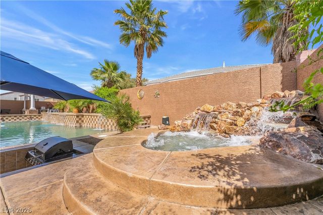 7526 Gossamer Wind Street, Las Vegas, NV 89139