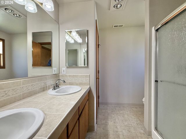 4615 Ne 25TH Ct, Vancouver, WA 98663