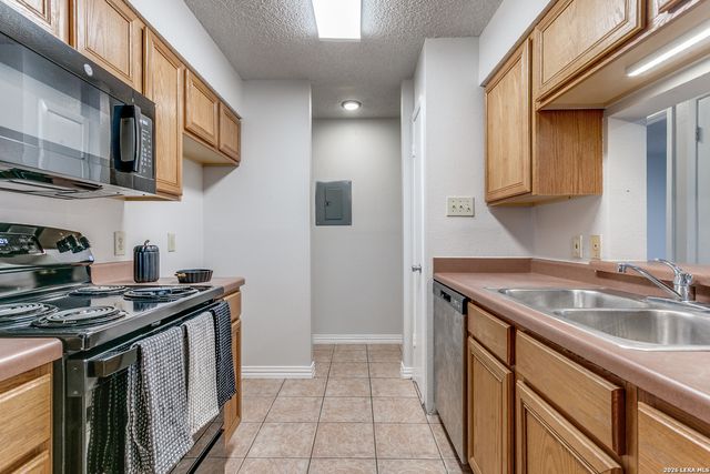 14343 Judson Rd Apt 602, San Antonio, TX 78233