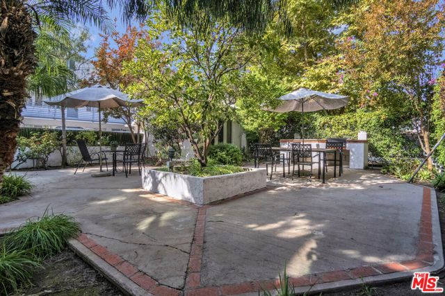 10814 Blix Street, North Hollywood (los Angeles), CA 91602