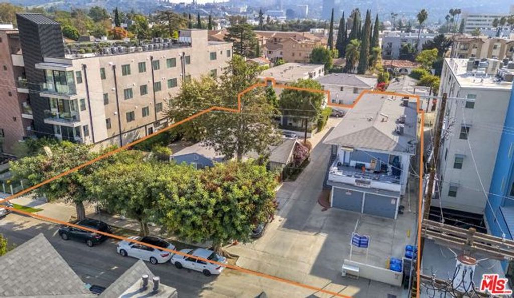 10814 Blix Street, North Hollywood (los Angeles), CA 91602