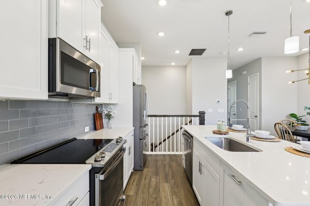 11451 WHITE CAP Court, Jacksonville, FL 32256