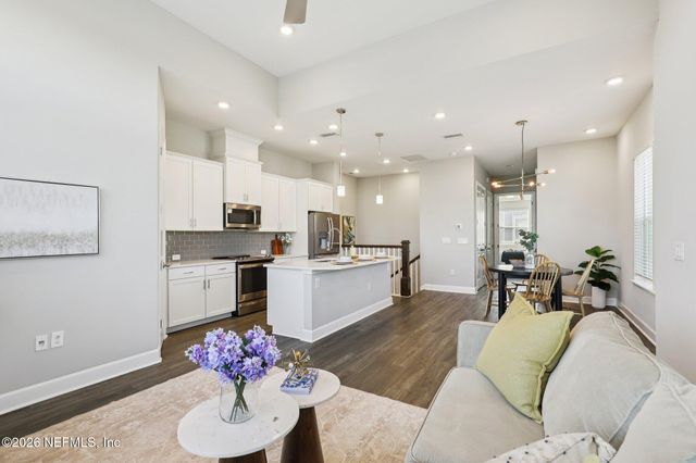 11451 WHITE CAP Court, Jacksonville, FL 32256