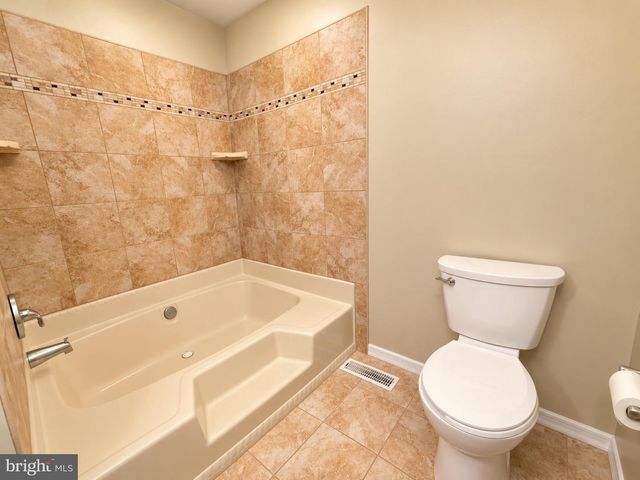 419 STEEPLECHASE CT, Deptford, NJ 08096