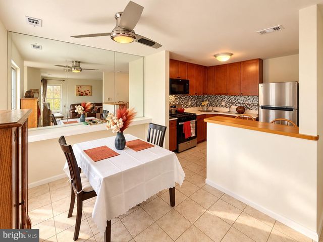 419 STEEPLECHASE CT, Deptford, NJ 08096