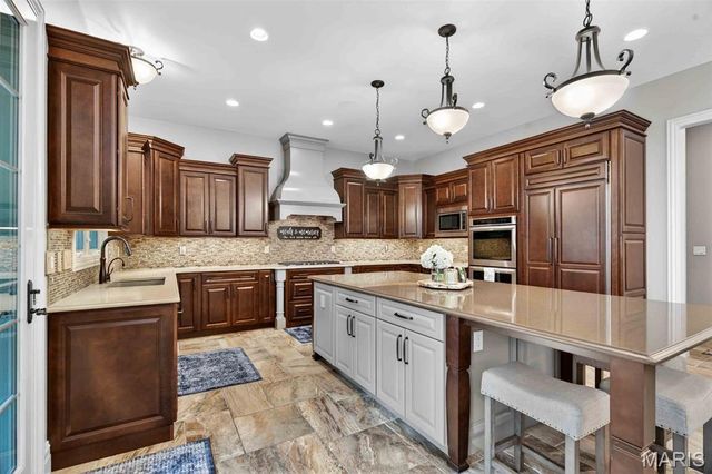 16609 Kolbie Manors Court, Wildwood, MO 63040
