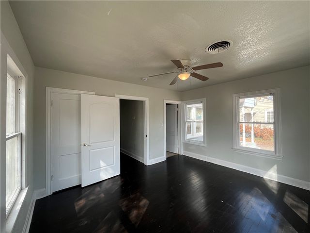 1253 Logan Ave, Corpus Christi, TX 78404