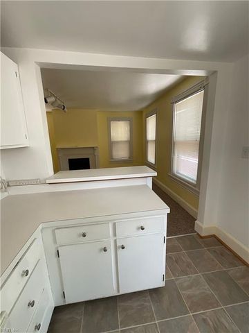 436 Court St Apt 4, Portsmouth, VA 23704