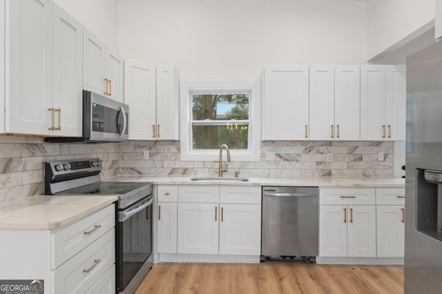 462 Emmett Street, Riverdale, GA 30274