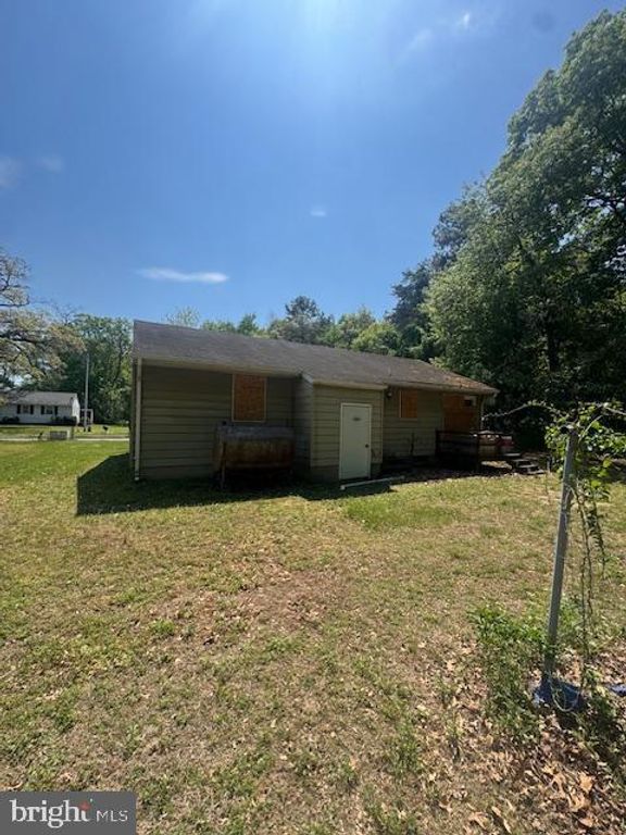 Image 2 of property listing at 115 DOUGLAS DR, Hurlock, MD 21643