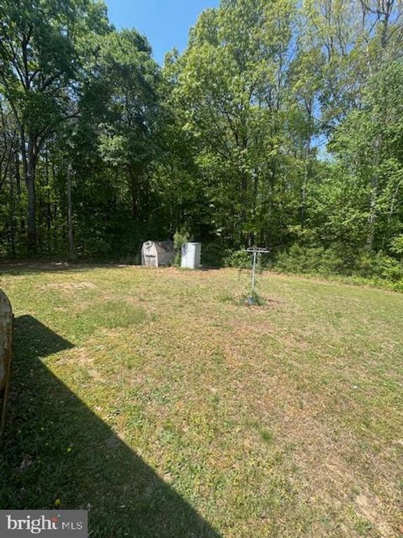 Image 3 of property listing at 115 DOUGLAS DR, Hurlock, MD 21643