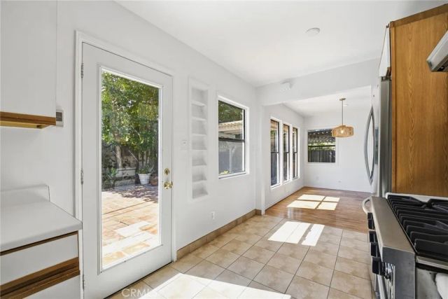 18228 Keswick, Reseda, CA 91335