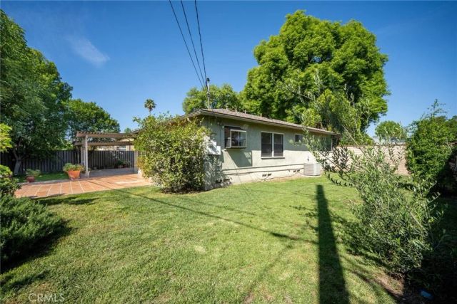 18228 Keswick, Reseda, CA 91335