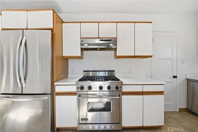 18228 Keswick, Reseda, CA 91335