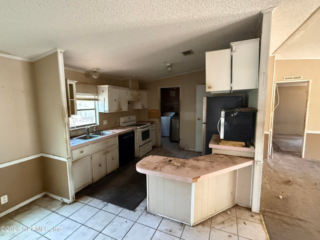 7572 GOLF Street, Keystone Heights, FL 32656