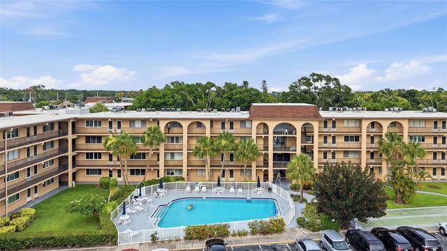 2525 W BAY DRIVE C43, Belleair Bluffs, FL 33770