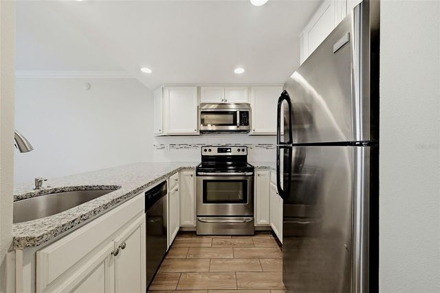 2525 W BAY DRIVE C43, Belleair Bluffs, FL 33770