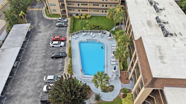 2525 W BAY DRIVE C43, Belleair Bluffs, FL 33770