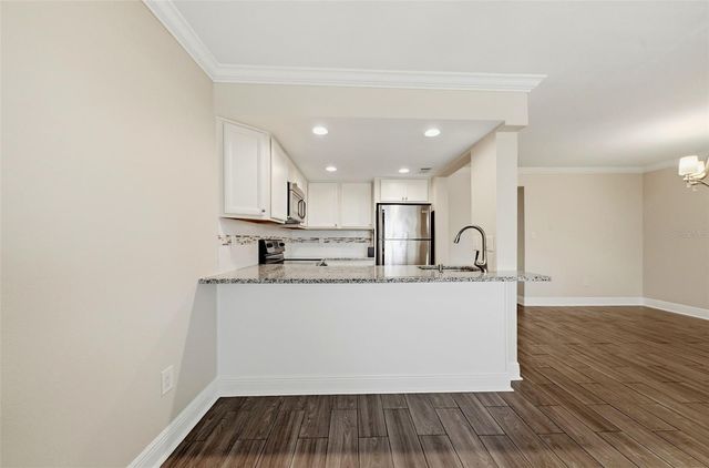 2525 W BAY DRIVE C43, Belleair Bluffs, FL 33770