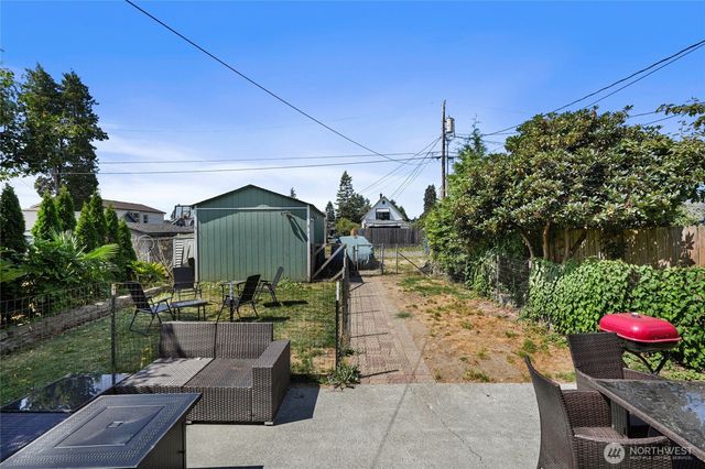 2410 Highland Avenue, Everett, WA 98201
