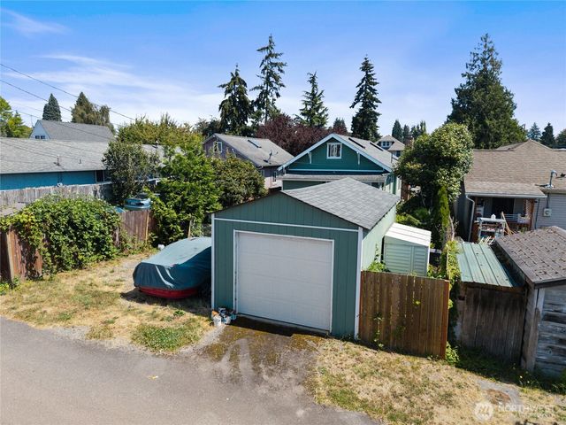 2410 Highland Avenue, Everett, WA 98201