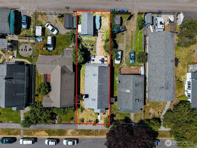 2410 Highland Avenue, Everett, WA 98201