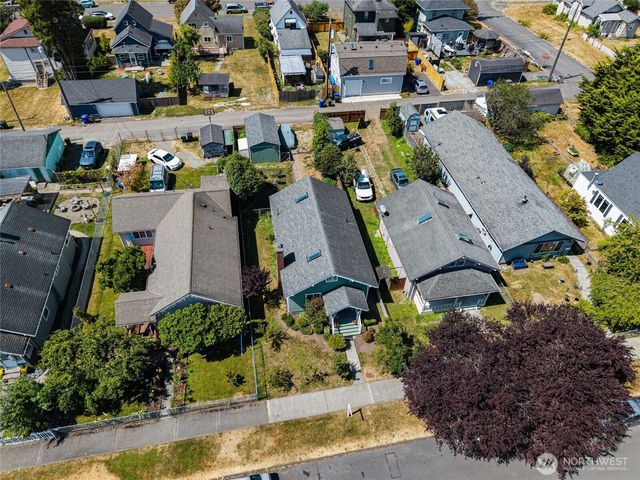 2410 Highland Avenue, Everett, WA 98201