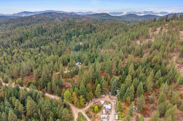 1263 Valley View Dr, Newport, WA 99156