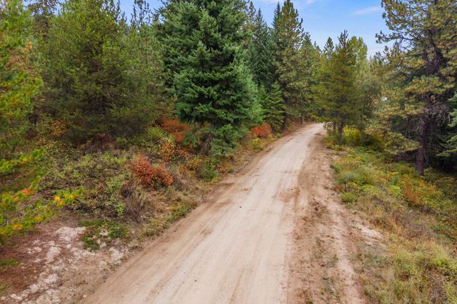 1263 Valley View Dr, Newport, WA 99156