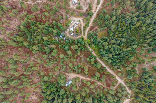 1263 Valley View Dr, Newport, WA 99156