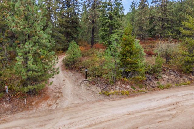 1263 Valley View Dr, Newport, WA 99156