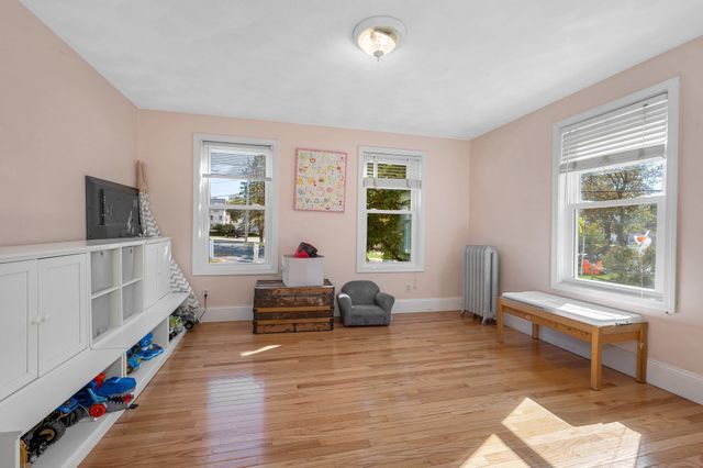37 Dudley St, North Andover, MA 01845