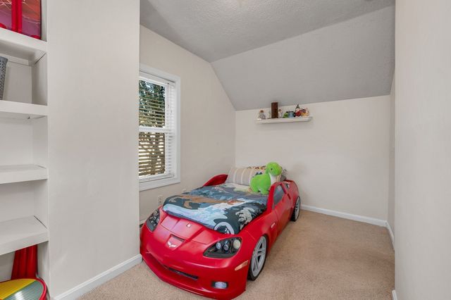 37 Dudley St, North Andover, MA 01845