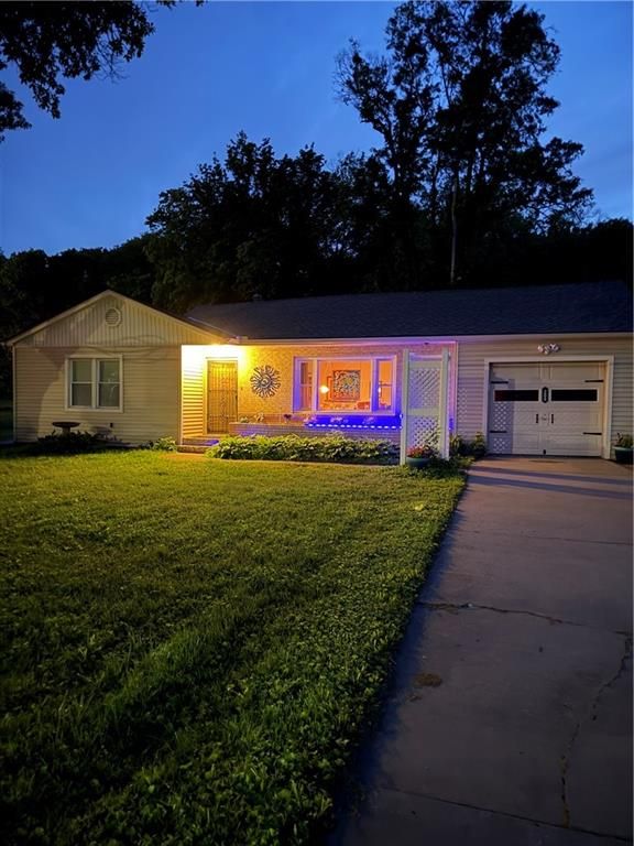 208 N 4th Street, Edwardsville, KS 66111