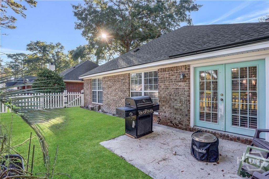 Image 36 of property listing at 15 Heron View Court, Richmond Hill, GA 31324