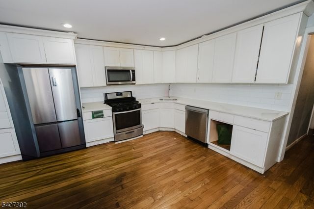 309 Summer Ave, Newark City, NJ 07104