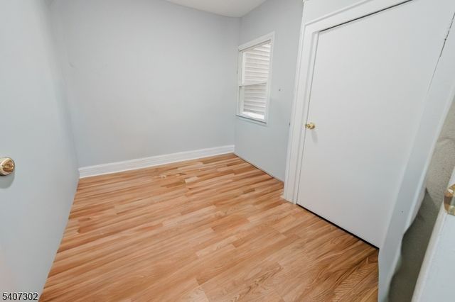 309 Summer Ave, Newark City, NJ 07104