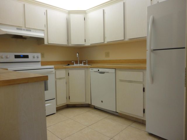 508 Shady Pine Way D1, Greenacres, FL 33415