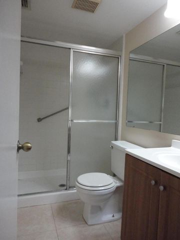 508 Shady Pine Way D1, Greenacres, FL 33415