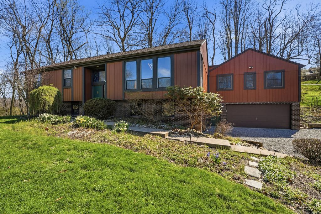 438 Leslie Road ROAD, Middlesex Twp, PA 16059