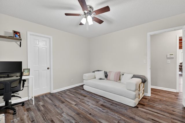 10 Briarhill Dr, Fayetteville, TN 37334