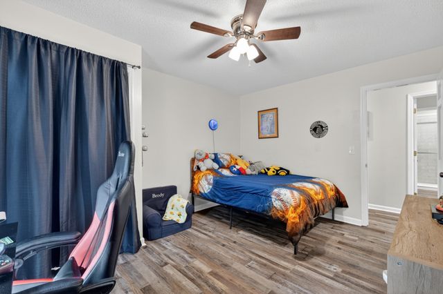 10 Briarhill Dr, Fayetteville, TN 37334