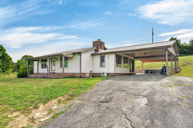 10 Briarhill Dr, Fayetteville, TN 37334