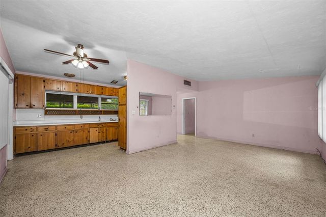 509 BROXBURN AVENUE, Tampa, FL 33617