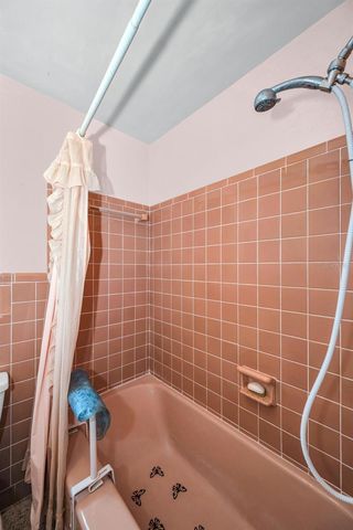 509 BROXBURN AVENUE, Tampa, FL 33617