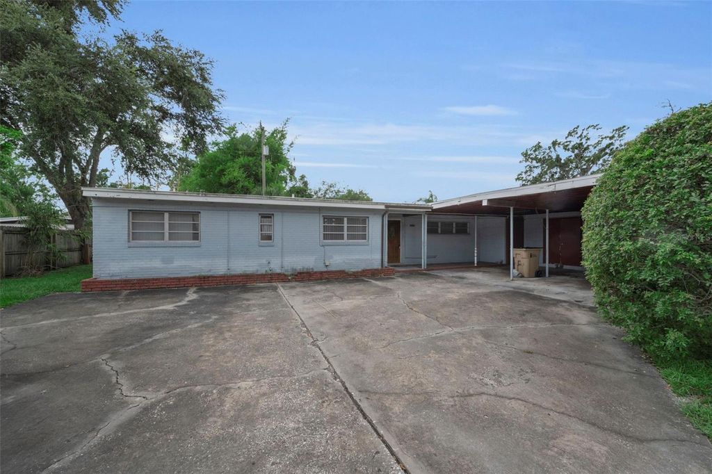 509 BROXBURN AVENUE, Tampa, FL 33617