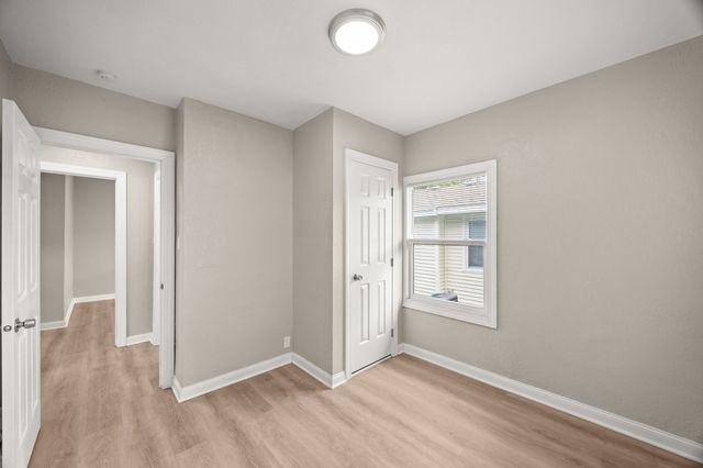 1344 Hutton Street, Des Moines, IA 50316