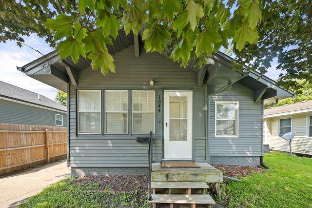 1344 Hutton Street, Des Moines, IA 50316