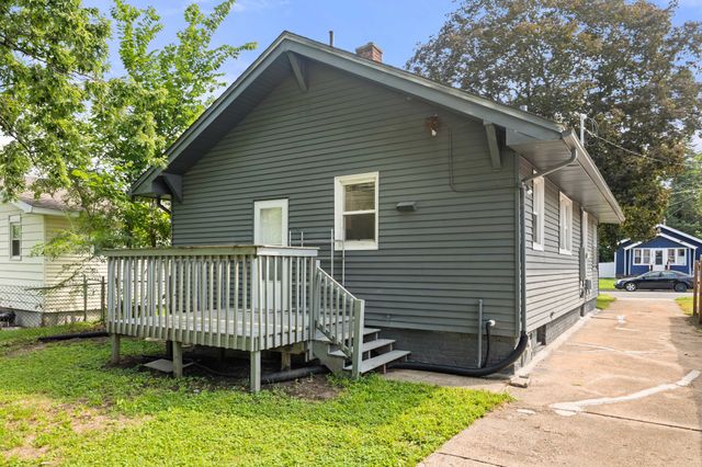 1344 Hutton Street, Des Moines, IA 50316