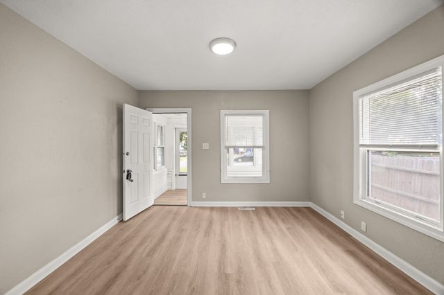 1344 Hutton Street, Des Moines, IA 50316